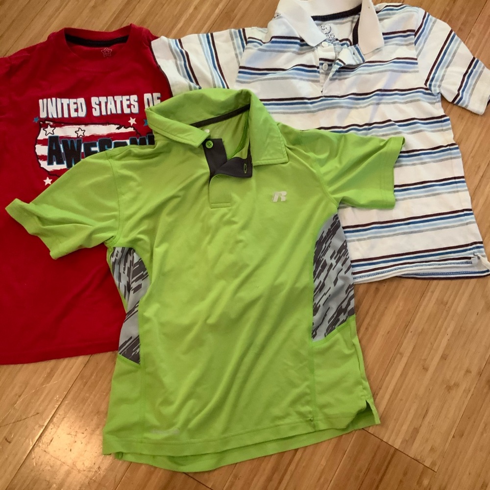 Bundle of three 👕T-shirts👕😁